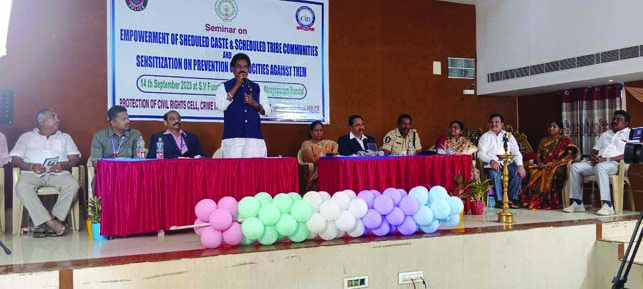 చట్టాలపై ప్రతి ఒక్కరికీ అవగాహన ఉండాలి