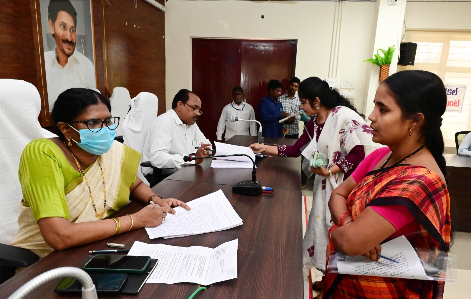 ఉద్యోగుల గ్రీవెన్స్‌ను సద్వినియోగం చేసుకోవాలి