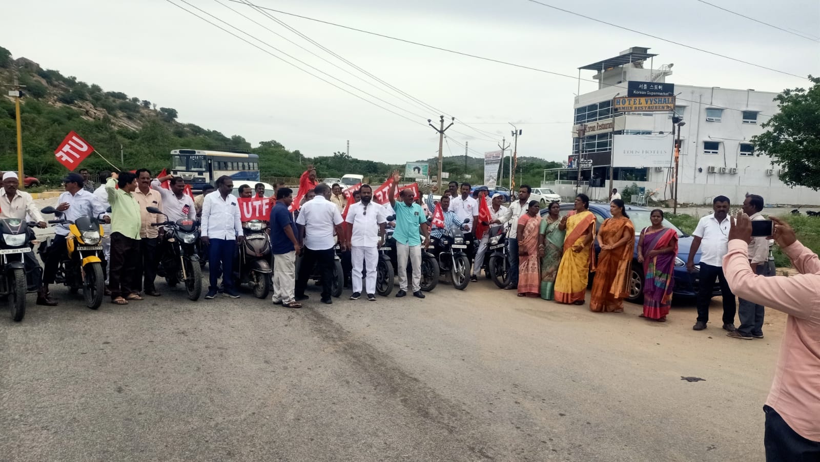 కాపాడుకుందాం