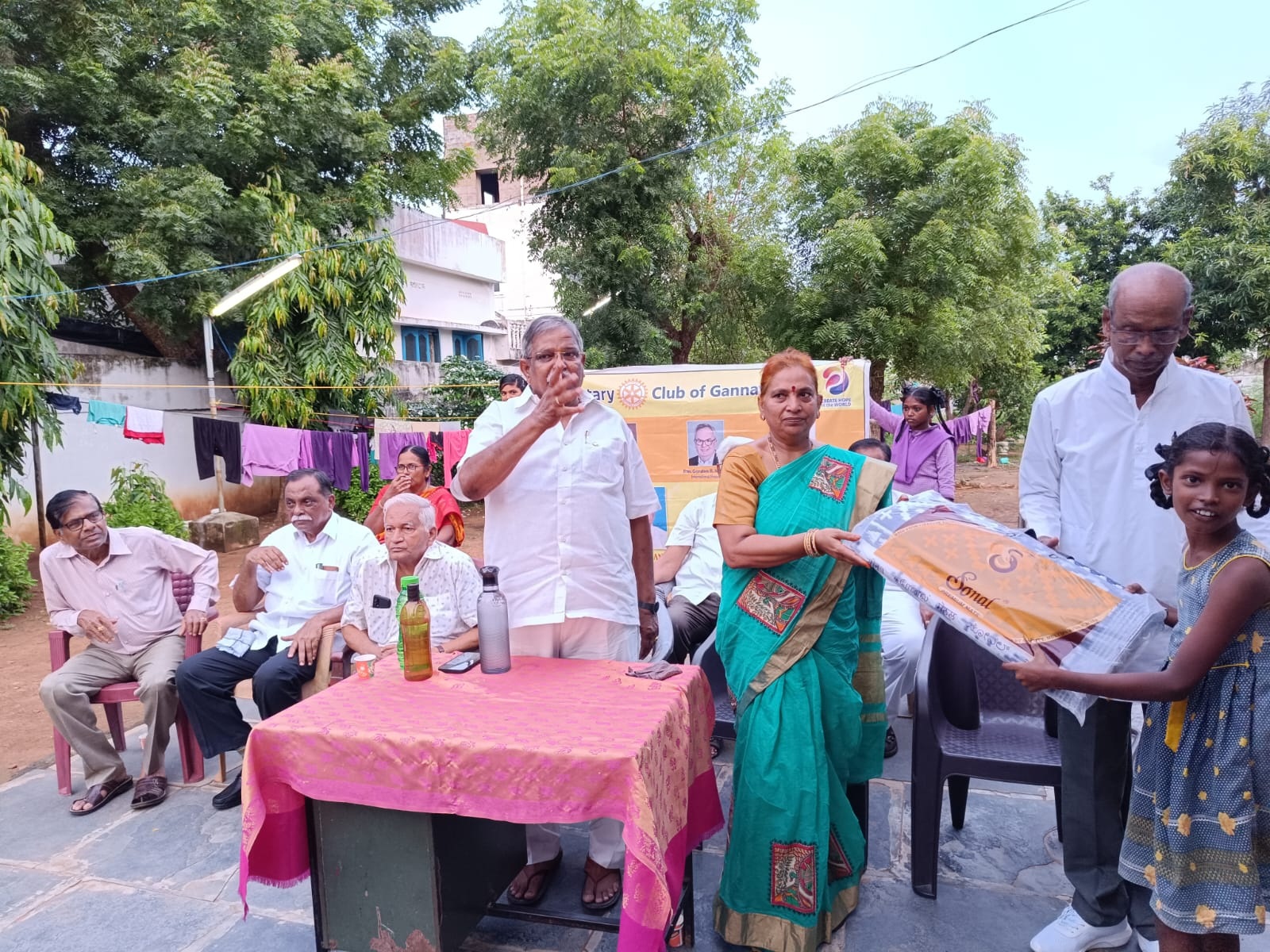సమాజాభివృద్ధిలో రోటరీ క్లబ్‌ పాత్ర ఎనలేనిది
