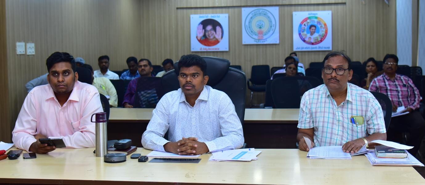 భూహక్కు పత్రాల పంపిణీకి చర్యలు