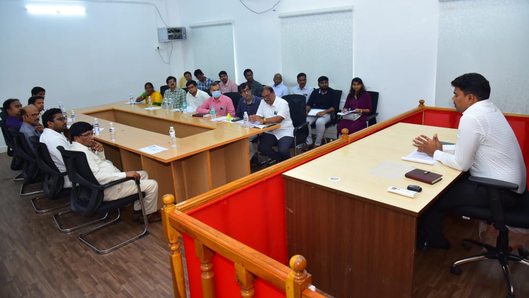 ఆరోగ్య సంరక్షణలో భాగస్వామ్యులవుదాం : కలెక్టర్‌