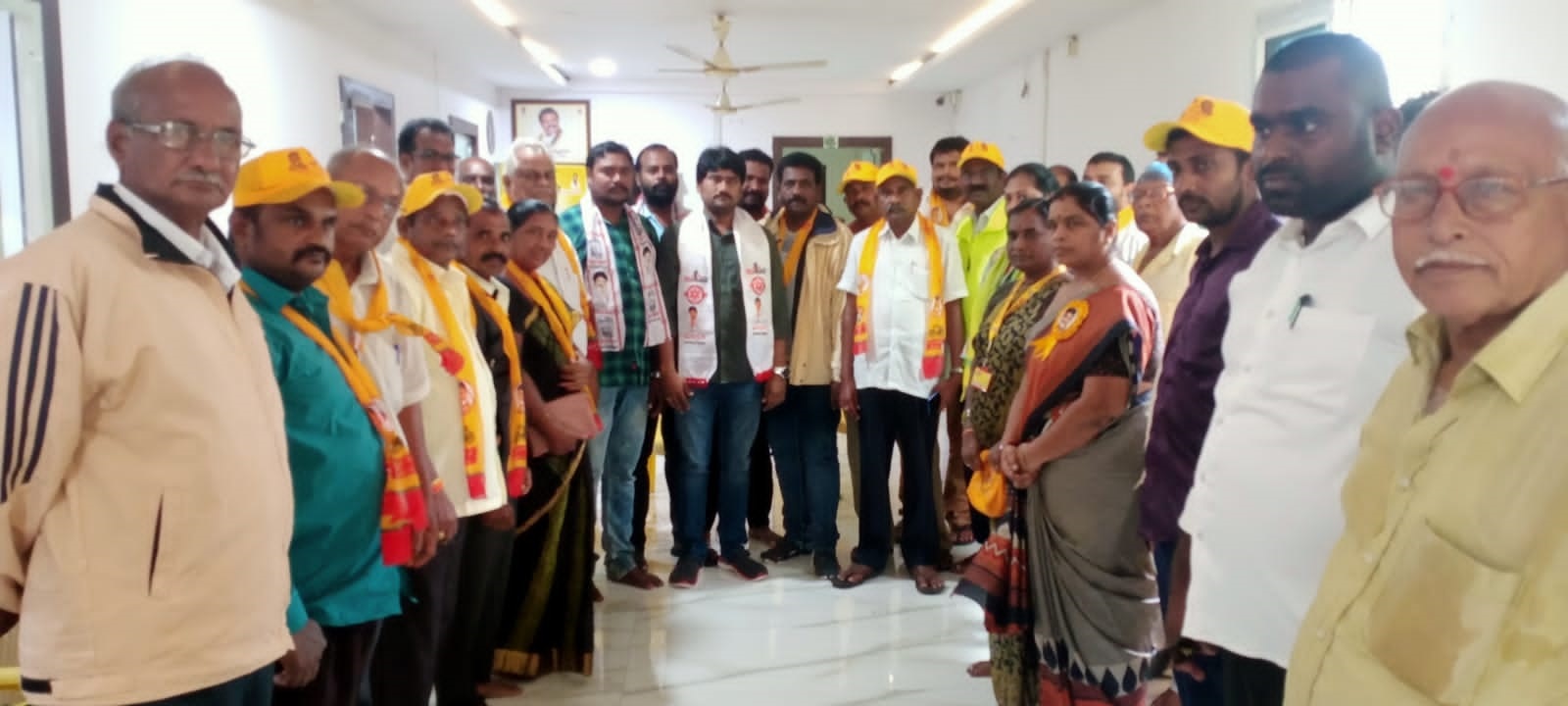 పట్టణంలో శాంతి యుతంగా బంద్