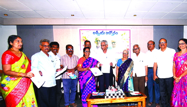 ఆదర్శనీయుడు.. కృష్ణారావు