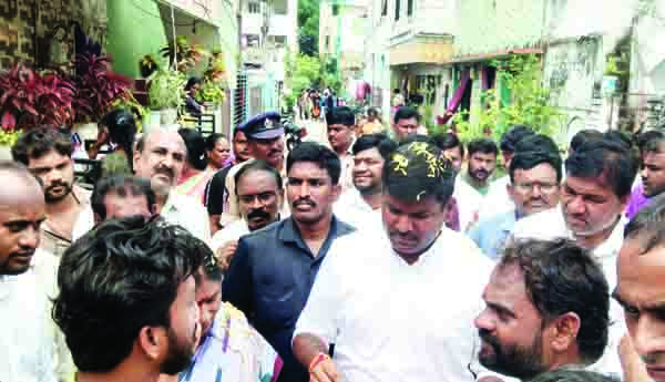 సంక్షేమ పథకాలతో లబ్ధిదారులకు మేలు