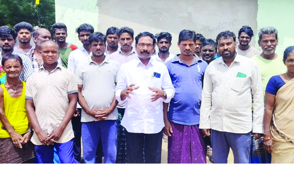 బల్క్‌ డ్రగ్‌ యూనిట్స్‌ ఏర్పాటుపై నిరసన