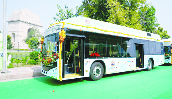 The-first-green-hydrogen-bus-in-the-country-has-started