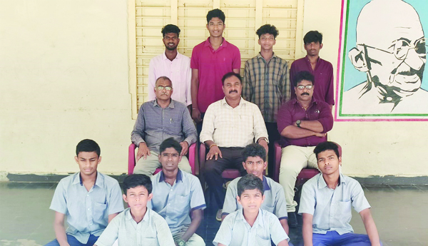 క్రీడా పోటీల్లో విద్యార్థుల ప్రతిభ