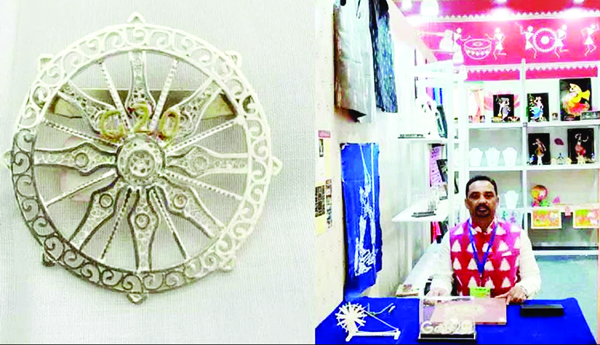 Karimnagar-badges-for-heads-of-state