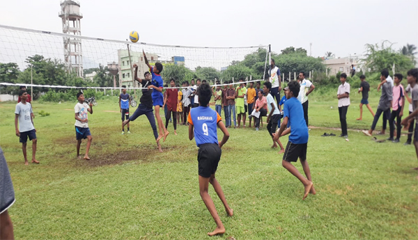 Mandal-level-school-sports-competitions-in-Poosapatirega