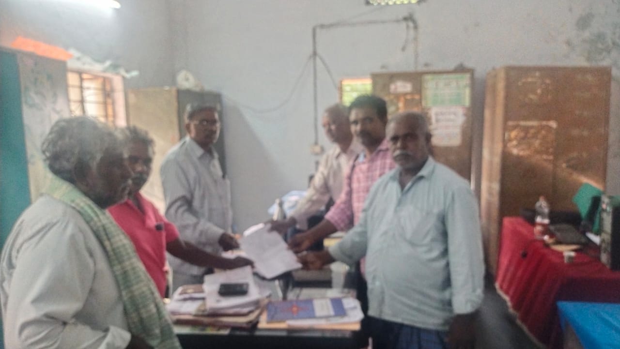 రబీకైనా నీరివ్వాలని రైతు సంఘం వినతి