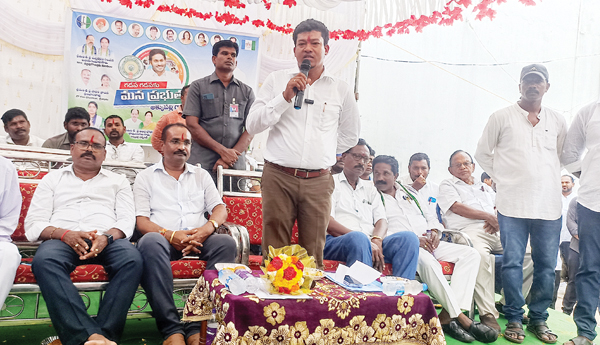 'గౌతు' పాలనలో శాశ్వత ప్రాజెక్టులేవీ?