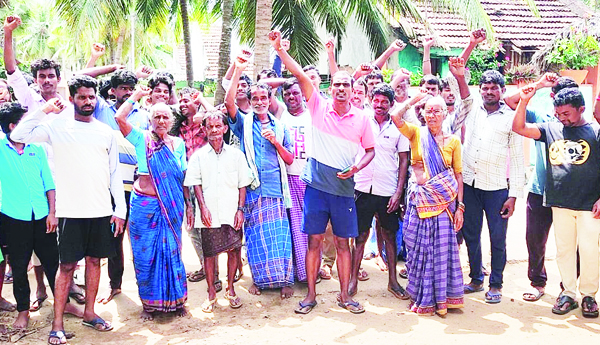 మత్స్యకారుల ఆందోళన