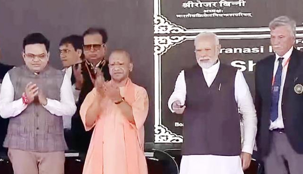 /Prime-Minister-Modi-laid-foundation-stone-for-Varanasi-Cricket-Stadium
