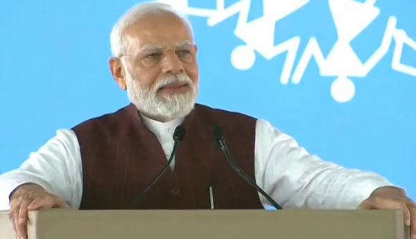 india-alliance-wants-to-finish-sanatan-dharma-pm-modi