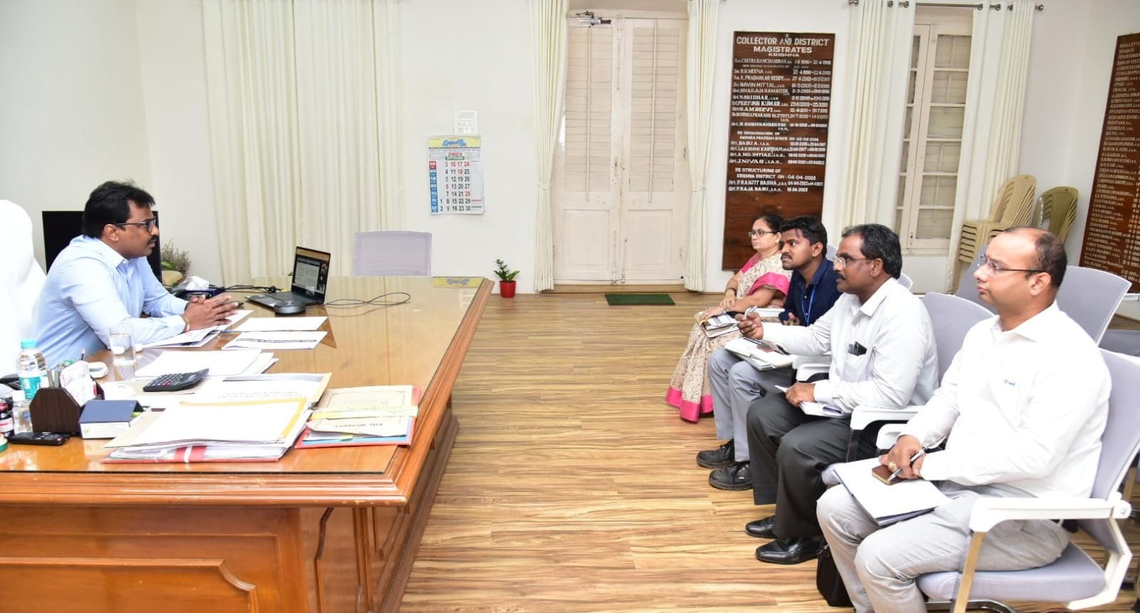 శరవేగంగా బందరు పోర్టు పనులు : కలెక్టర్‌