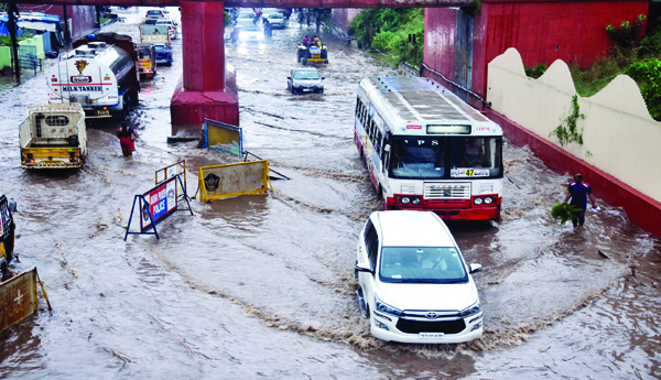 Flood-in-several-districts-Rains-for-another-24-hours