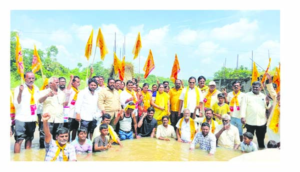 చంద్రబాబు అరెస్టుపై గ్రామాల్లో ప్రచారం