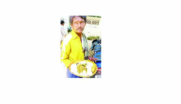 రోగులకు భోజన కష్టాలు