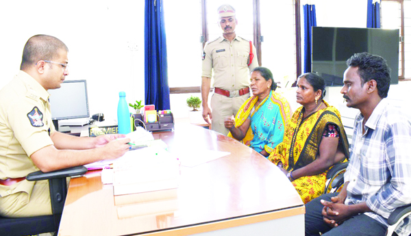 ఫిర్యాదుల పరిష్కారానికి అధిక ప్రాధాన్యత : ఎస్‌పి