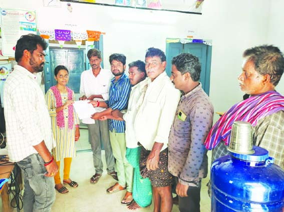 తాగునీటి సమస్య పరిష్కారానికి వినతి