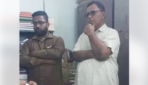 ఆదోని మున్సిపల్ కార్యాలయంలో ఏసీబీ దాడులు 