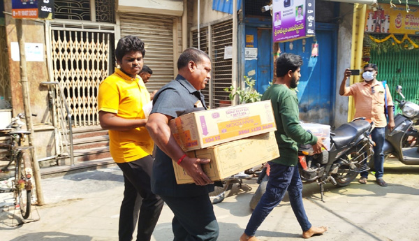 400 కిలోల బంగారం ..350 కిలోల వెండి స్వాధీనం