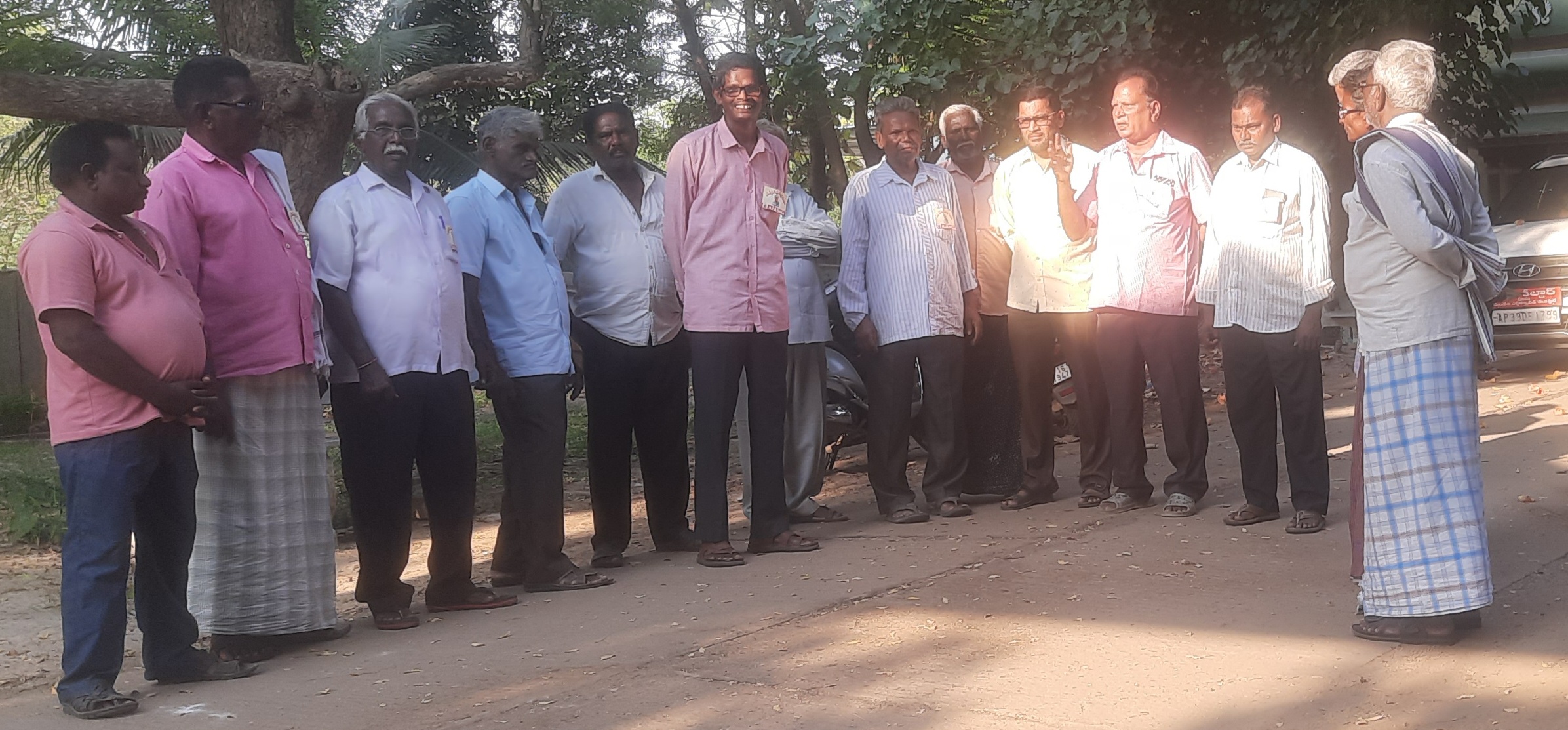 నిందితులను కఠినంగా శిక్షించాలని నిరసన