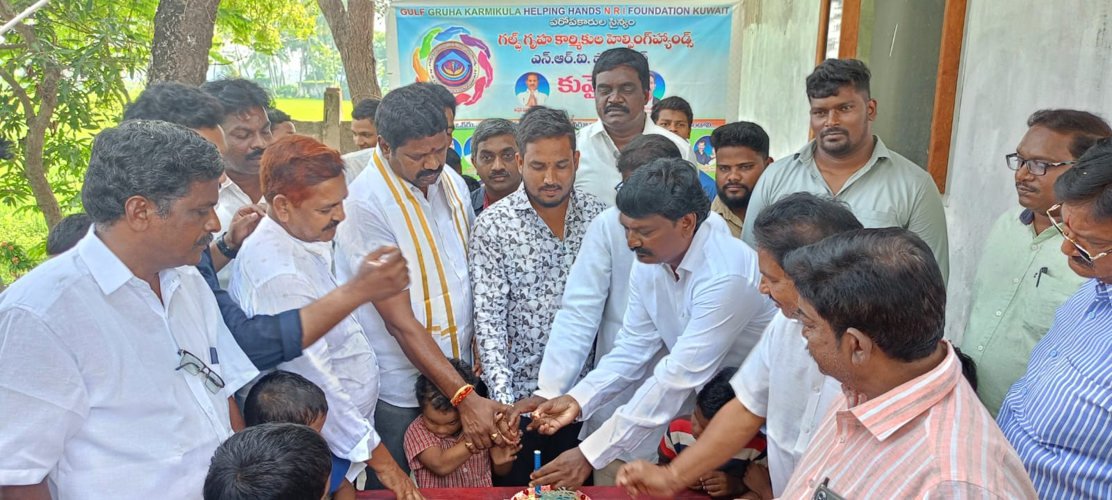 అనారోగ్య బాధితునికి ఆర్థిక సాయం