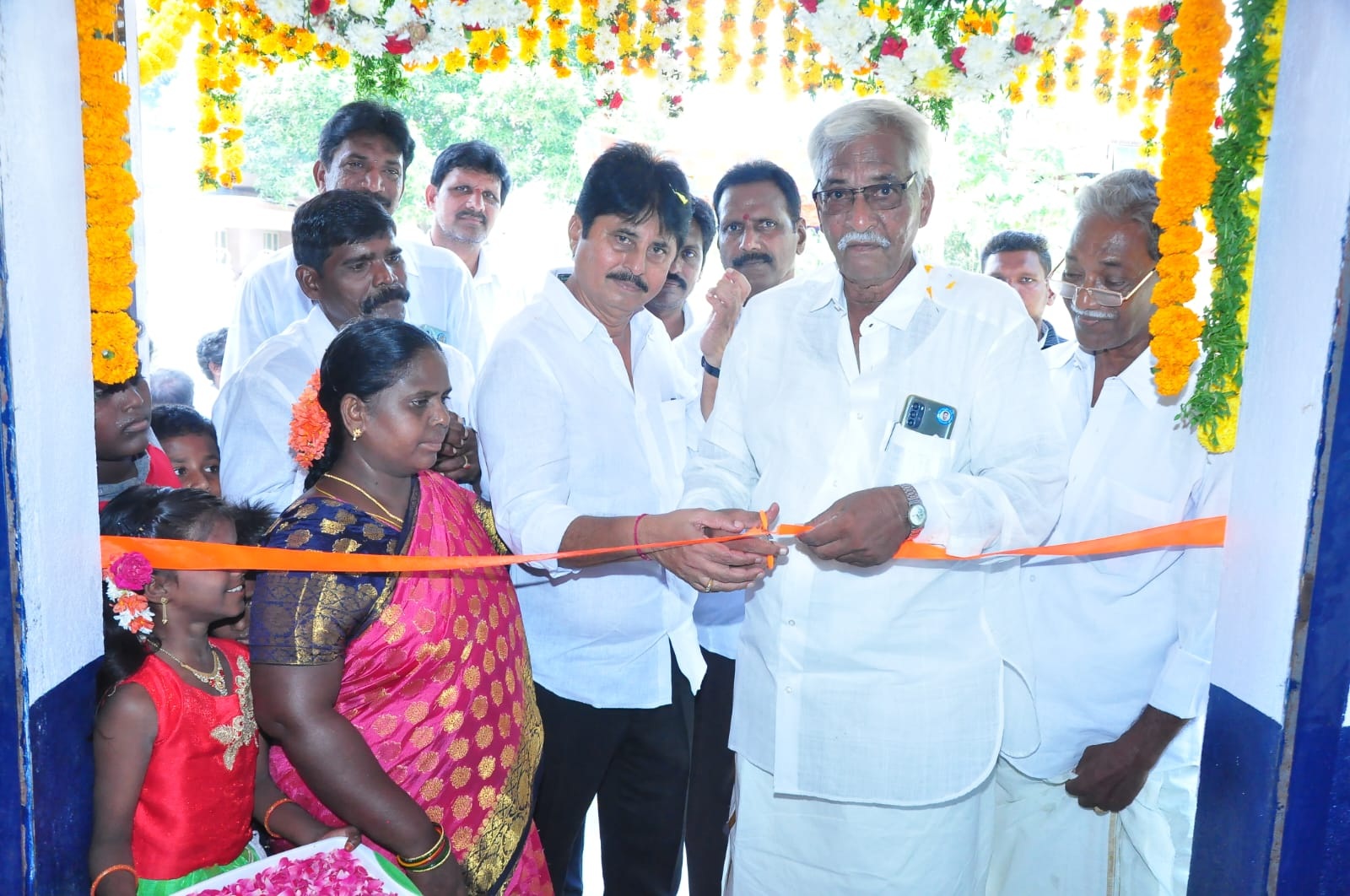 వైసిపి జెండా ఆవిష్కరణ