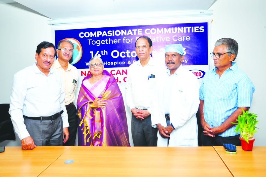 కేన్సర్‌ బాధితులకు చేయూత నివ్వండి