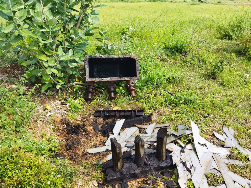 రైతు గోడు పట్టదా? విద్యుత్‌ ట్రాన్స్‌ఫార్మర్‌ వైరు చోరీ