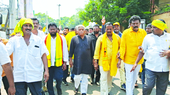    కొనసాగిన టిడిపి శ్రేణుల నిరసనలు