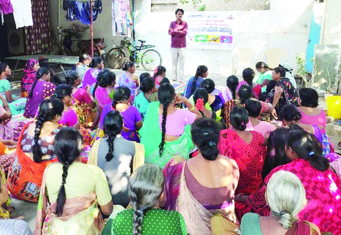 మాట్లాడుతున్న సిసి నాగయ్య