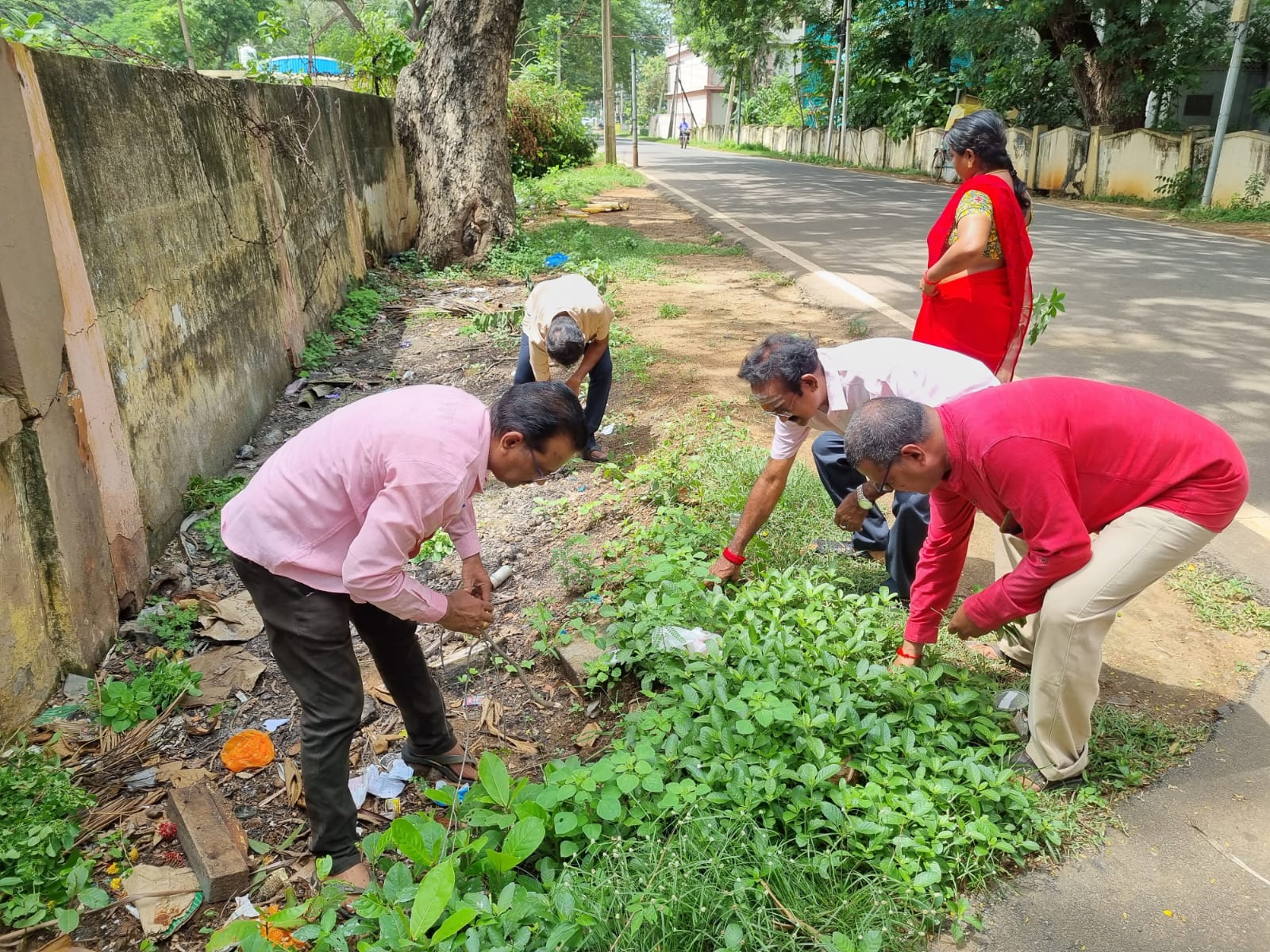 'వ్యక్తిగత శుభ్రతతో పాటు పరిసరాల పరిశుభ్రతకు ప్రాముఖ్యం'