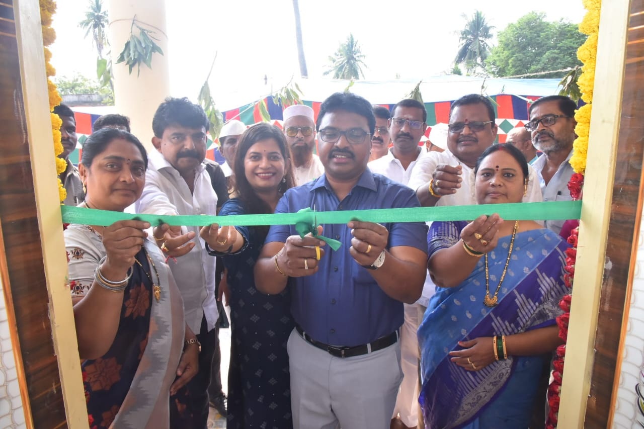 దాతల సహకారం మరువలేనిది : కలెక్టర్‌