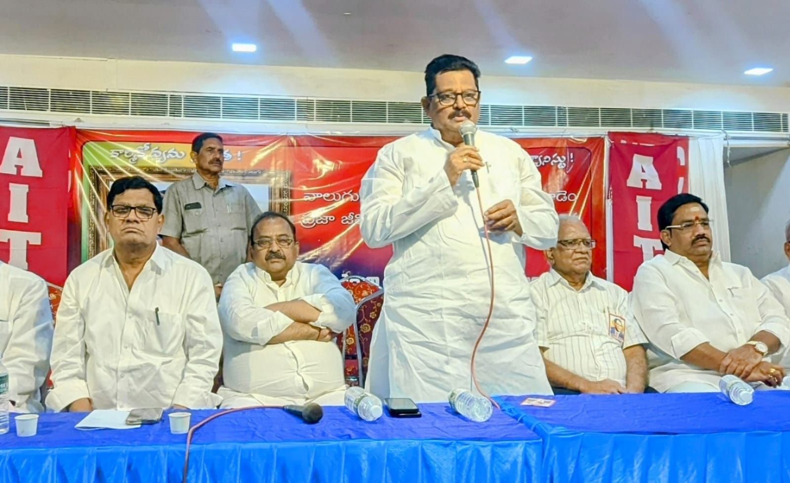 కపర్ది ఆశయాలను అనుసరించాలి