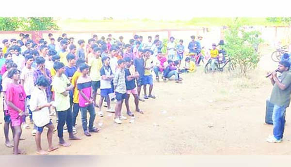 కురుపాంలో డిగ్రీ కళాశాల ఏర్పాటు చేయాలి