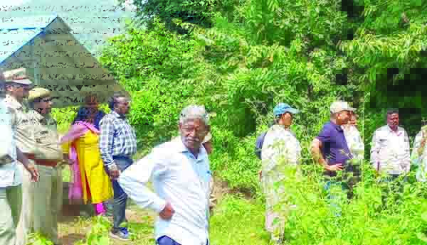 తవ్వకాలు చేపడితే చర్యలు: స్క్వాడ్‌ డిఎఫ్‌ఒ