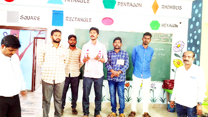 సమావేశంలో మాట్లాడుతున్న డివైఎఫ్‌ఐ నాయకులు