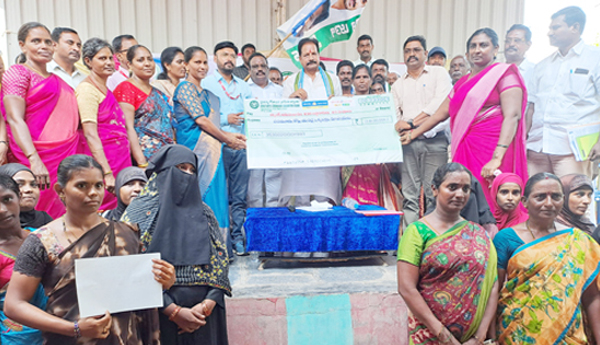 మహిళా సాధికారాతే ప్రభుత్వ లక్ష్యం