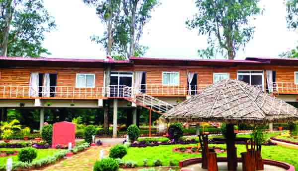 ఆహ్లాద నిలయం.. అరుకు పద్మాపురం...