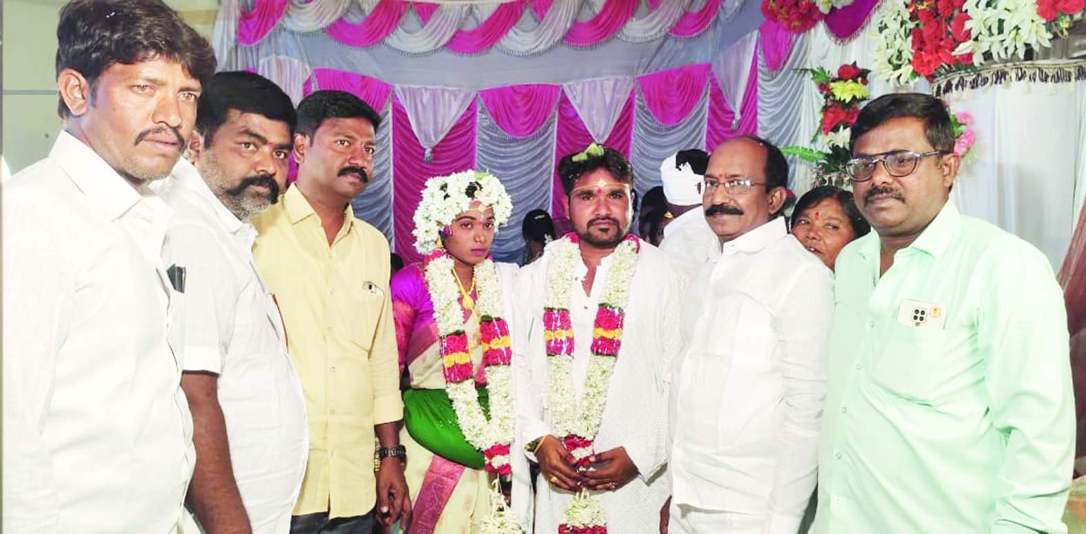 వివాహ వేడుకలో పాల్గొన్న వీరభద్ర గౌడ్‌