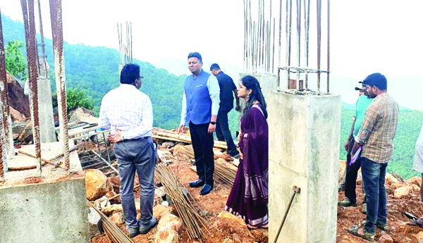 పర్యాటక పనులు వేగవంతం చేయాలి