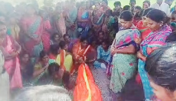 వీడని విషాదం