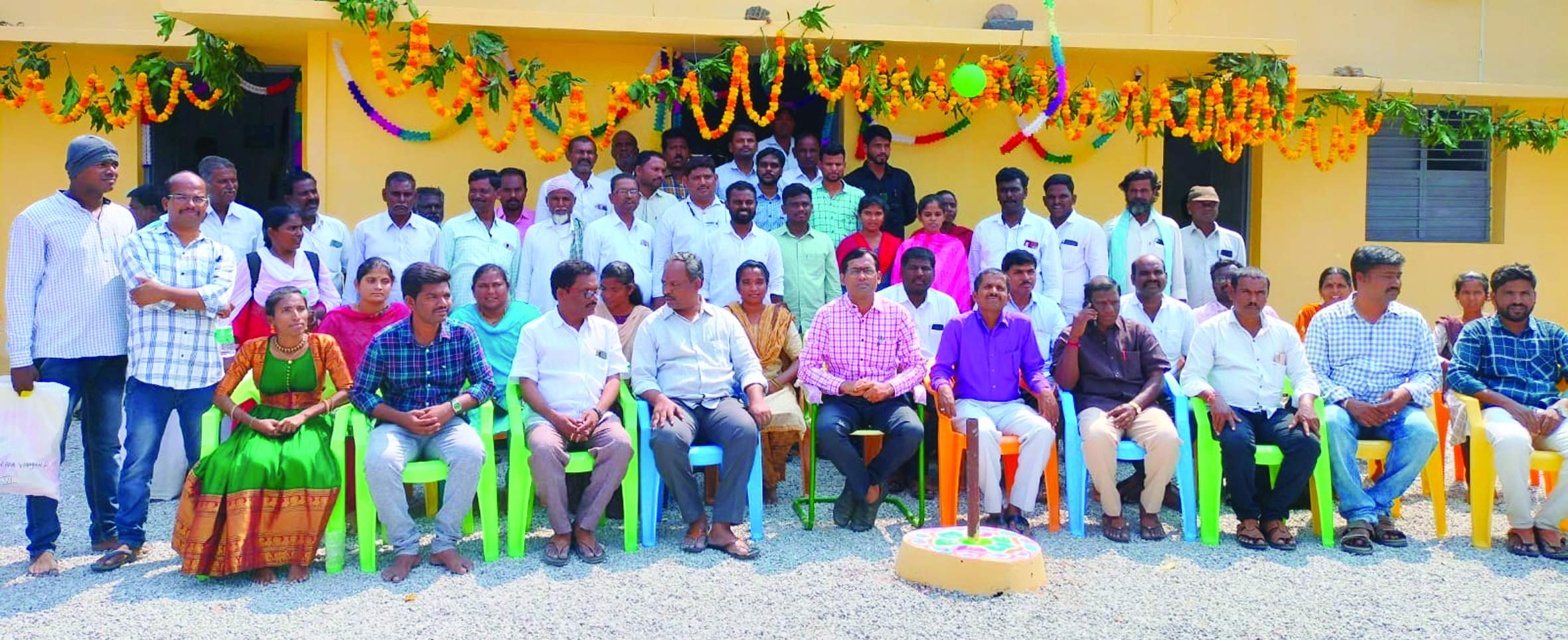 తహశీల్దార్‌ కార్యాలయ సిబ్బంది