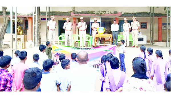  అమరుల త్యాగాలు వృథా కారాదు