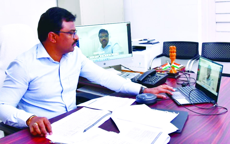 ఫొటో ఓటర్ల జాబితా సవరణ వేగవంతం : కలెక్టర్‌