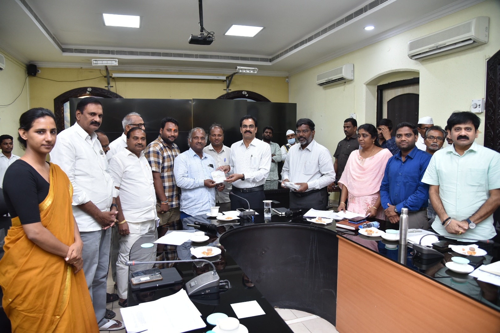 ముసాయిదా ఓటర్ల జాబితాపై అభ్యంతరాలు స్వీకరణ