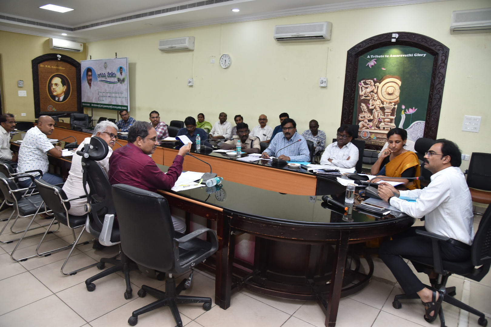 జాతీయ రహదారిపై బైక్‌లు, ఆటోలకు అనుమతి లేదు